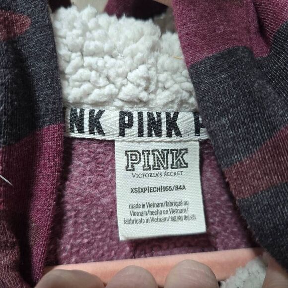 VICTORIA'S SECRET PINK CAMO BLING SEQUIN MAROON HOODIE - Picture 6 of 7